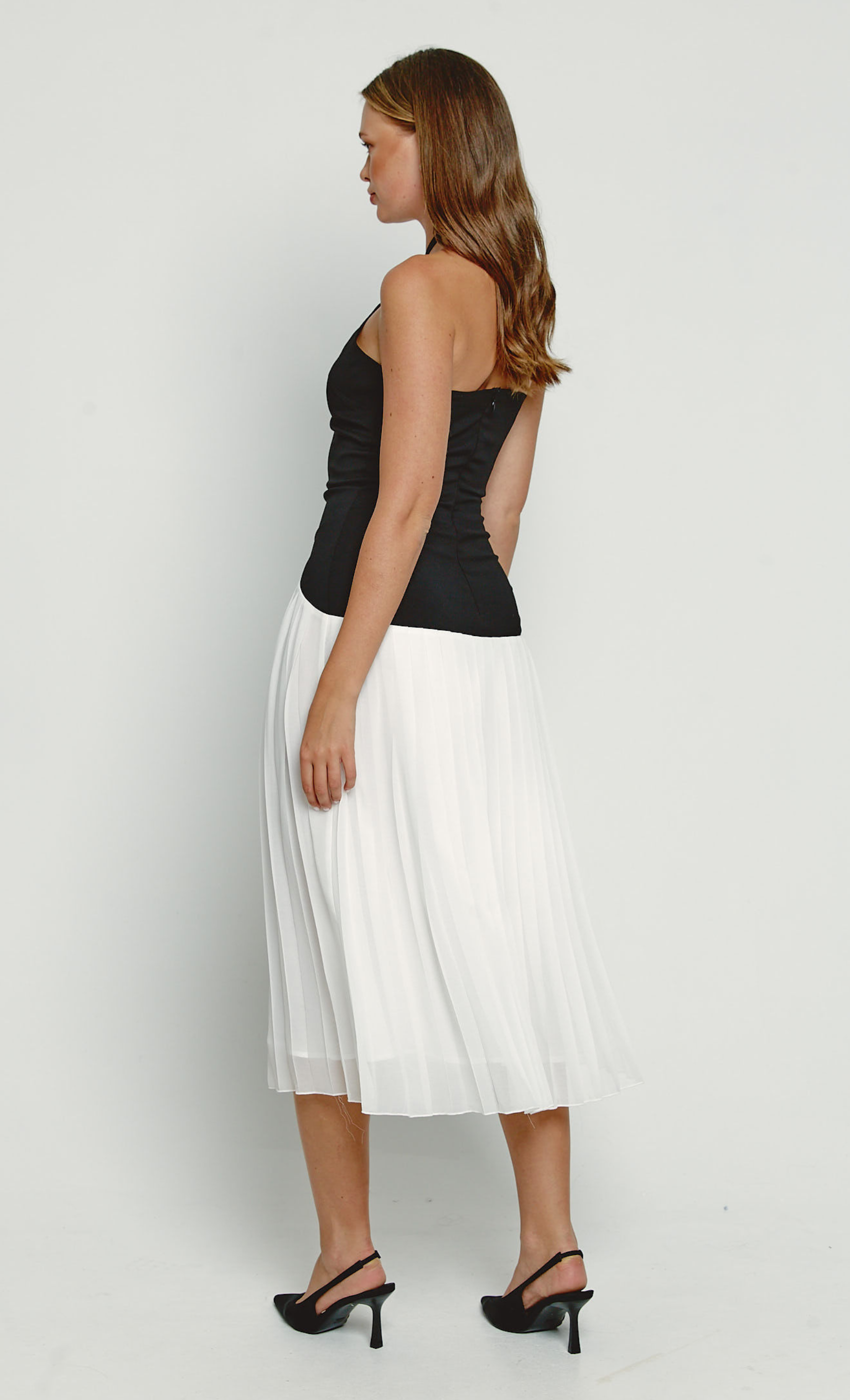 Black \u0026 White Drop Waist Pleated Midi Dress – Rare London