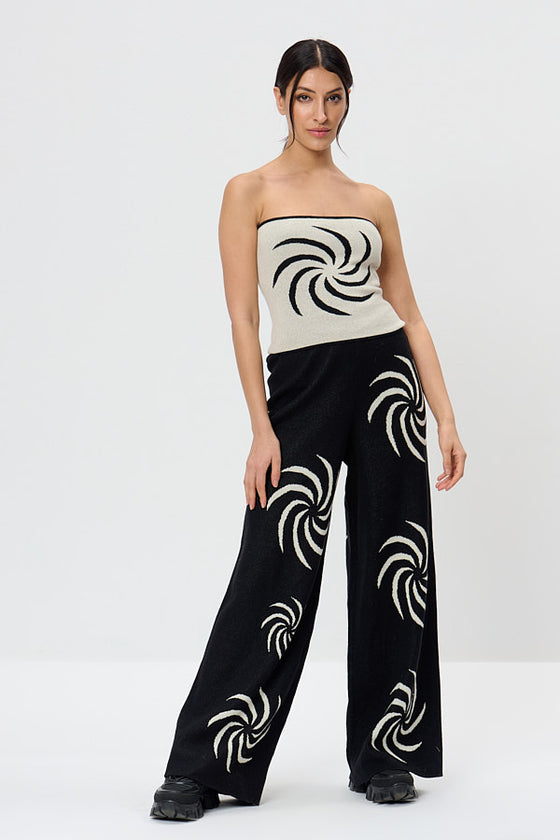 Black & White Contrast Knit Swirl Front Trousers